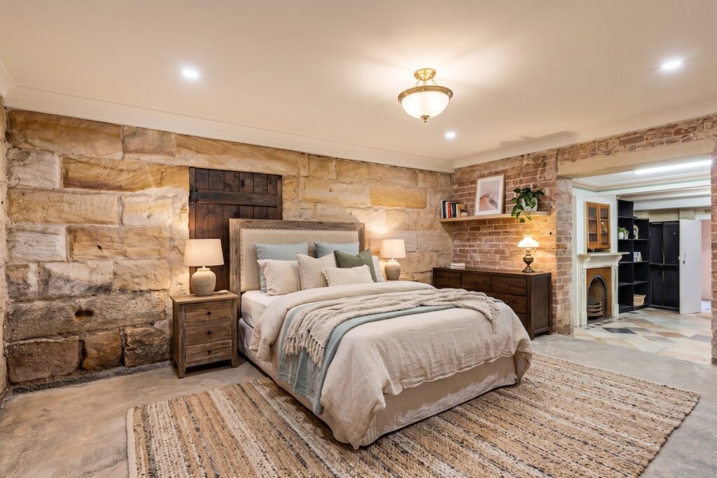 7a/29 Croydon St Bedroom