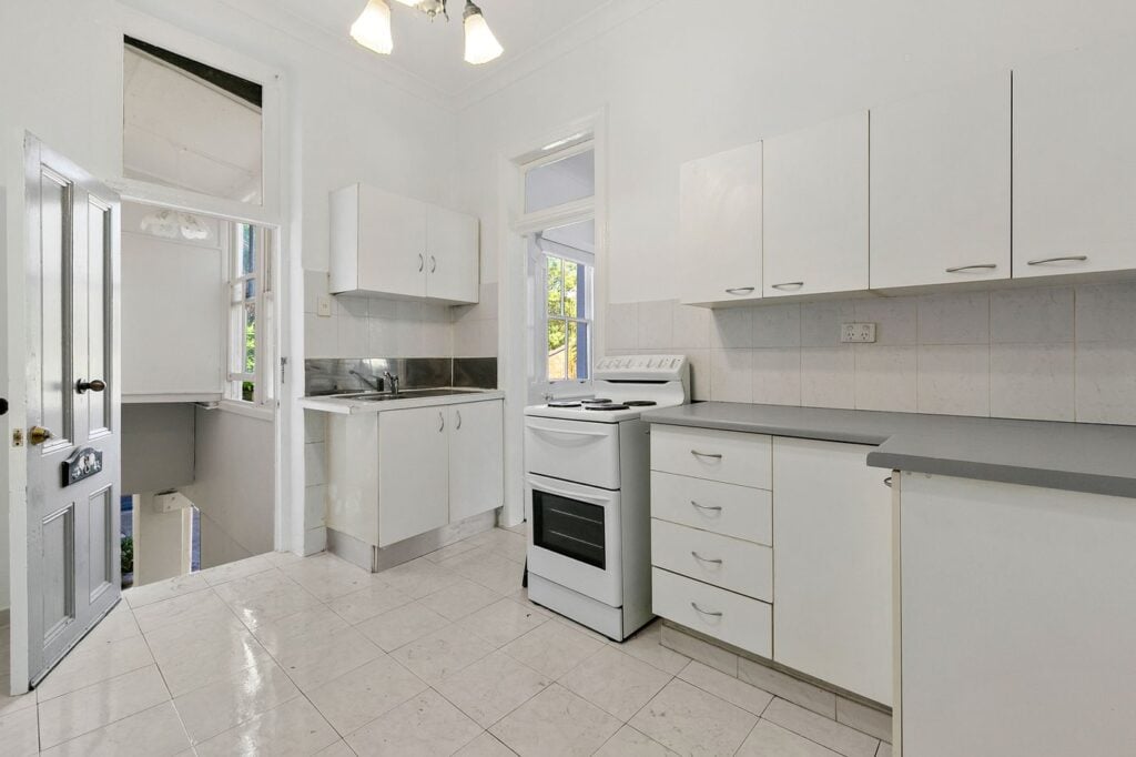 8/29 Croydon St